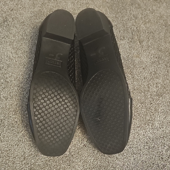 ❄️Beacon Black Low Heel with Textured Upper and Square Toe #B6 - Picture 4 of 9